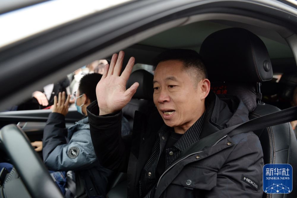 新华社发(孔晓政 摄↑12月23日,孙海洋妻子彭四英