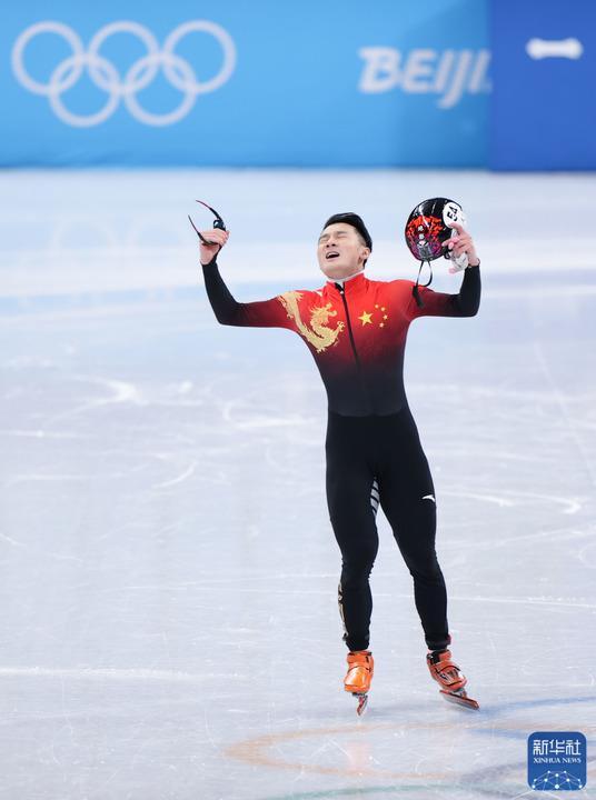 中国选手任子威获得短道速滑男子1000米金牌