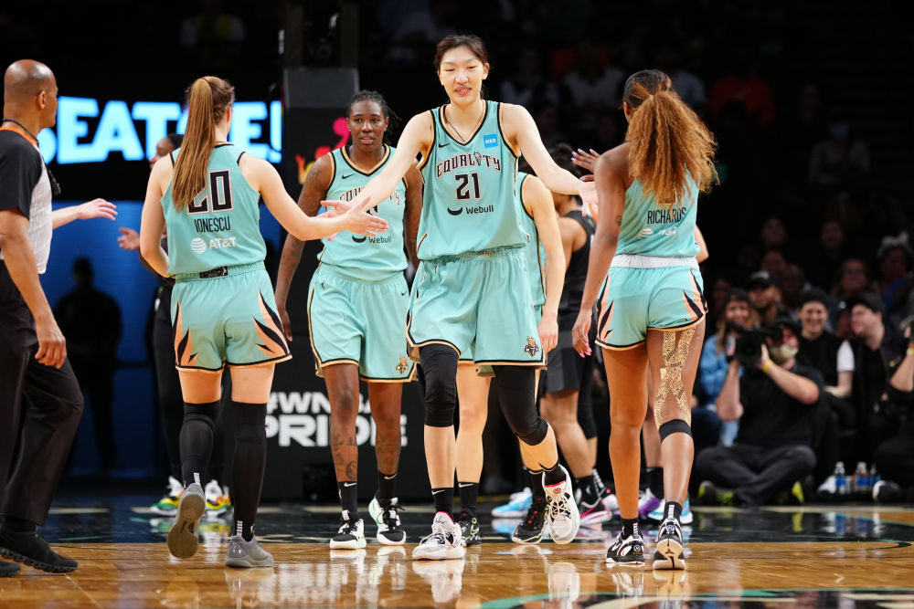 wnba自由人不敌风暴韩旭6分4篮板