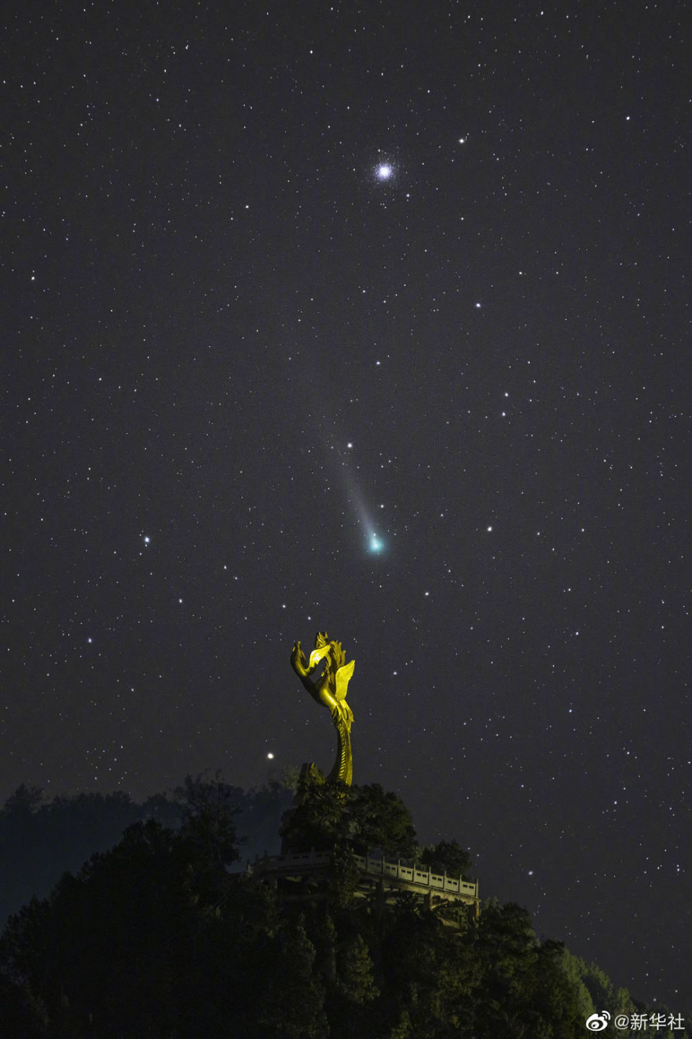 有望成今年最亮的彗星拜訪地球