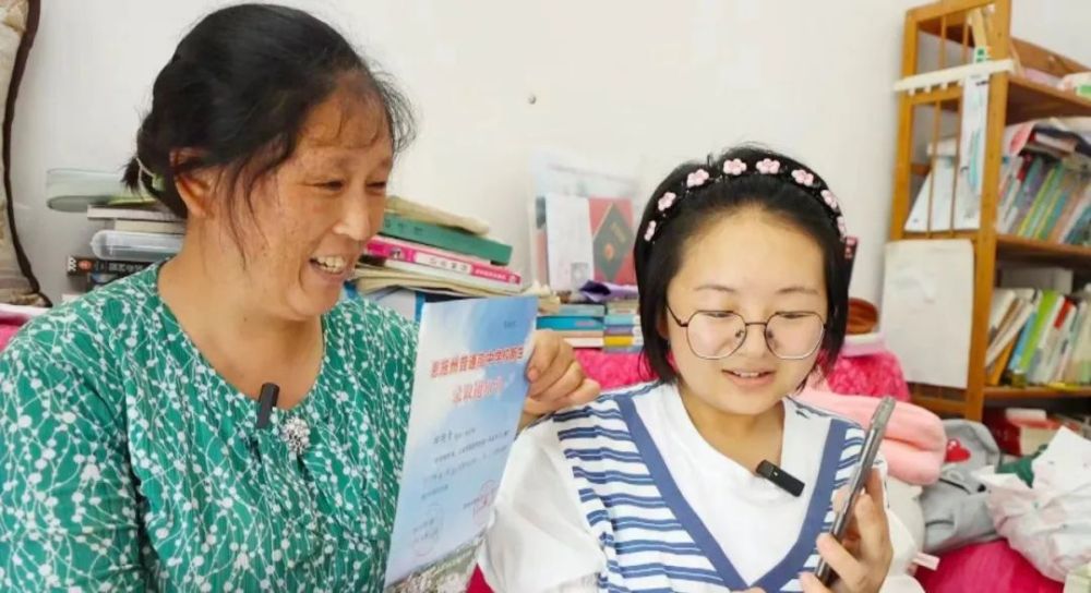 省重点录取!她最忘不掉的是他摩托车的声音……