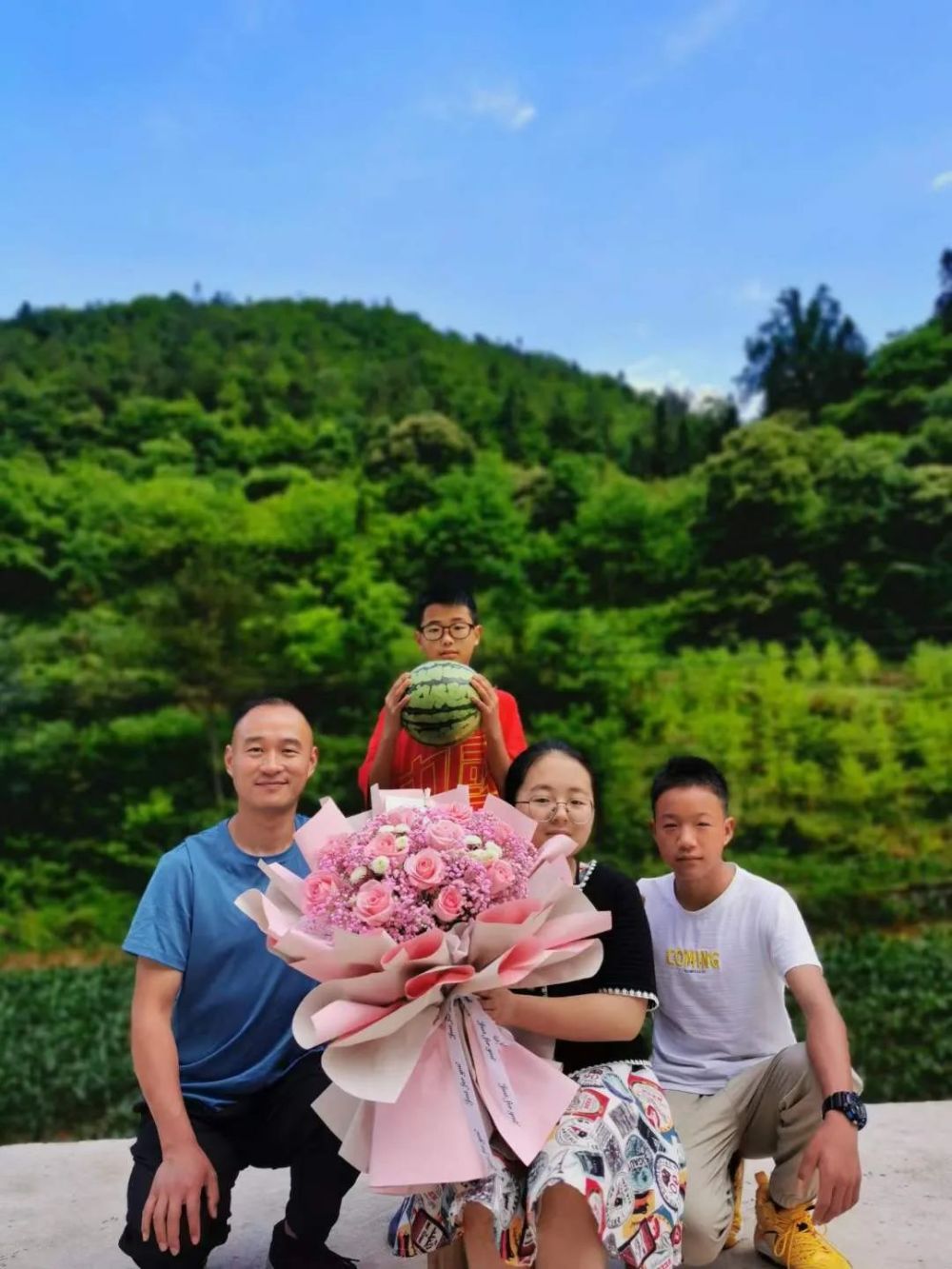 省重点录取!她最忘不掉的是他摩托车的声音……