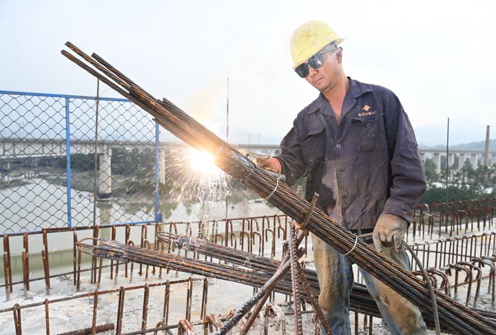 新建福厦铁路九龙江特大桥加紧建设