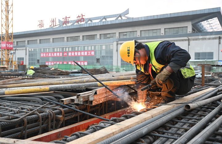 新建福厦铁路福州南站施工忙