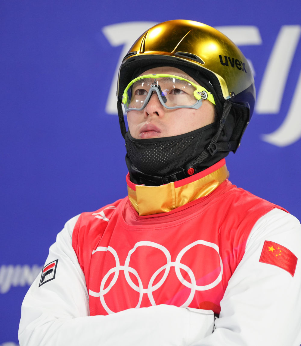 北京冬奥会一跳定乾坤齐广璞摘得自由式滑雪男子空中技巧金牌