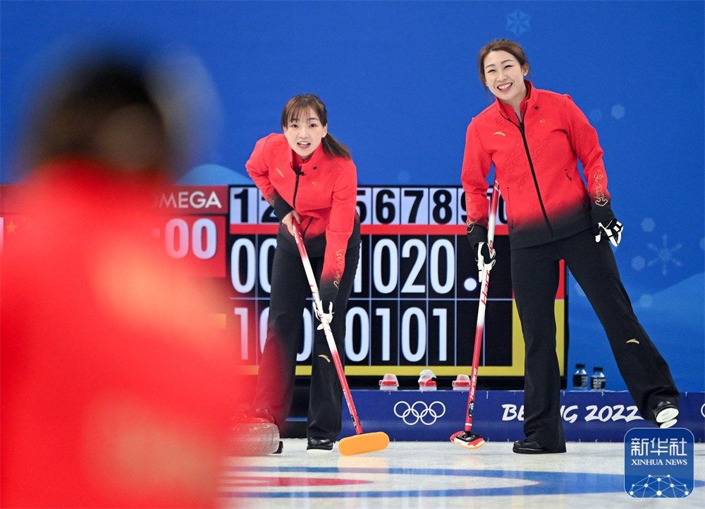 北京冬奥会女子冰壶循环赛中国队8 4战胜英国队