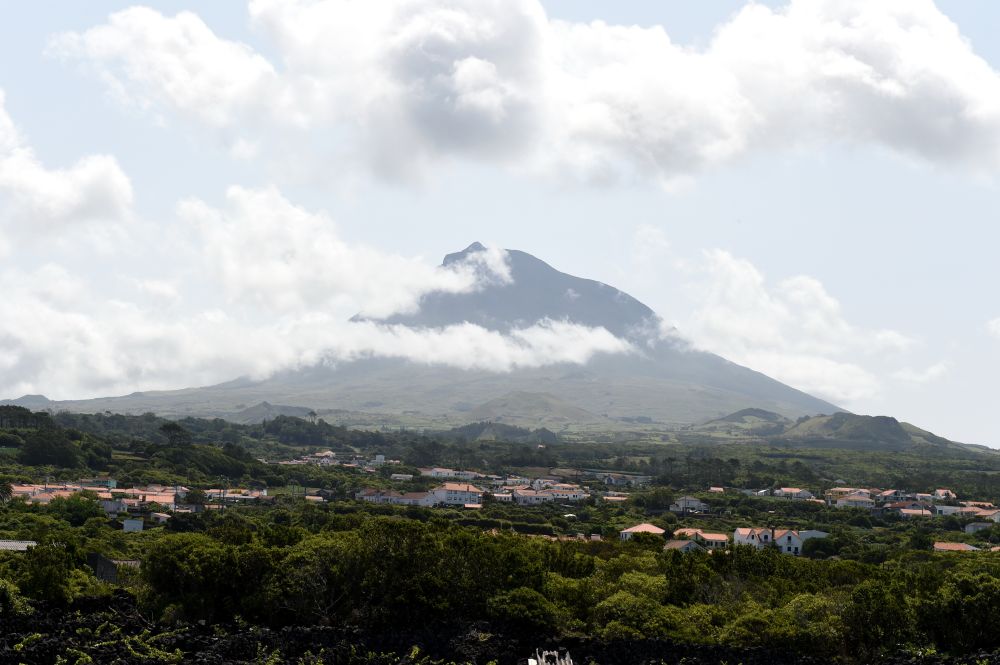 11天地震2万多次 葡萄牙火山岛喷发风险大