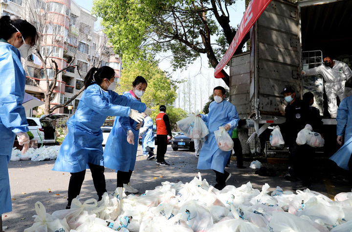 新华述评：中国“动态清零”焦点观察