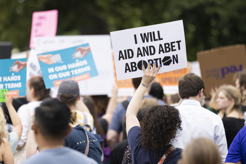 美国联邦最高法院推翻确立堕胎权的判例