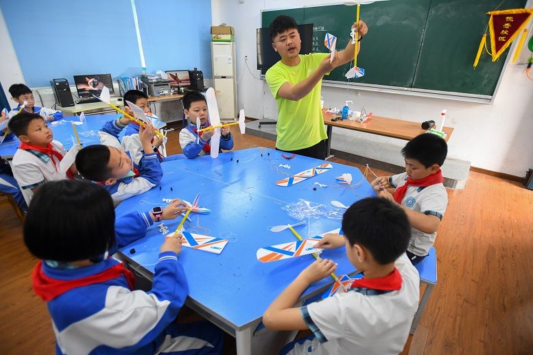 不让小学科学课成鸡肋 这次发文,专为加强科学教师培养