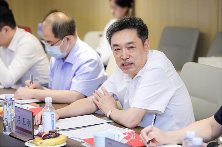 加快县中提质,知名高校在行动:半月谈第四期教育改革对话会在京举行