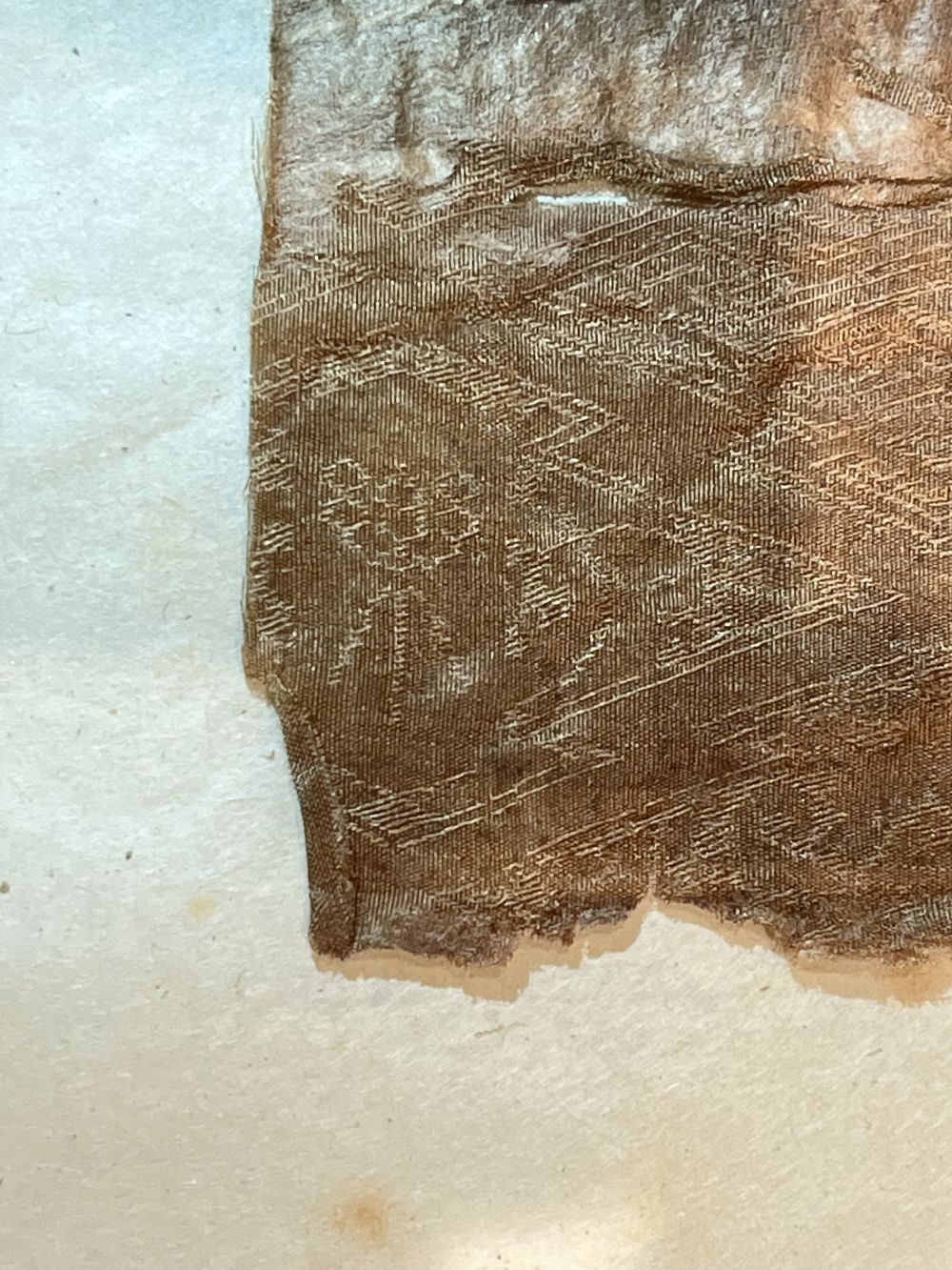 马王堆汉墓新发现：出土丝织品中织有成句吉祥语