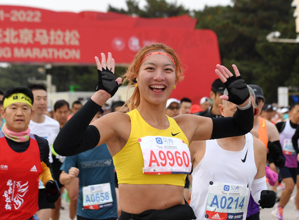 北京马拉松绘就城市靓丽风景