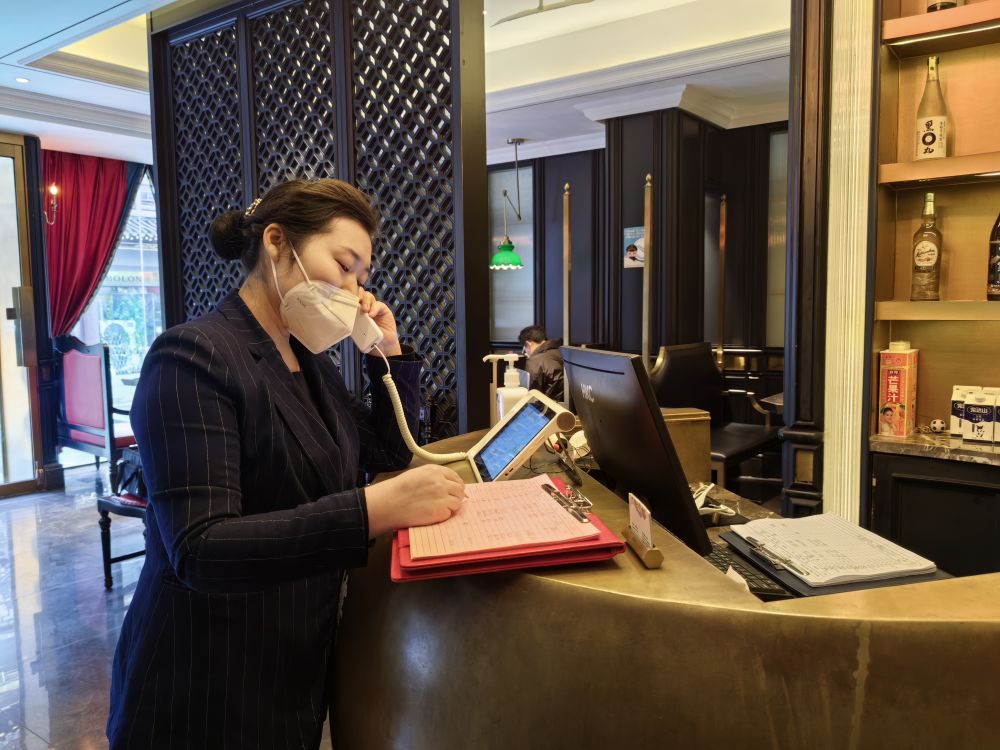 新华社关注：再现锅气蒸腾！济南假期餐饮消费持续升温