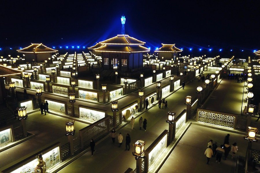 张掖夜景图片