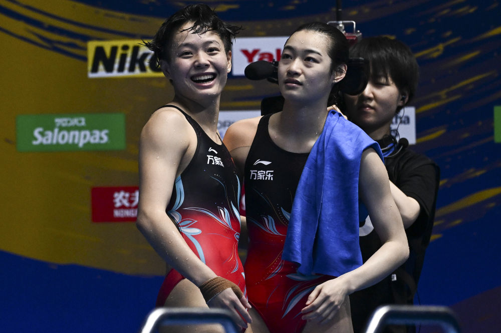 游泳锦标赛中国跳水队再添金 花游王柳懿/王芊懿遗憾摘银