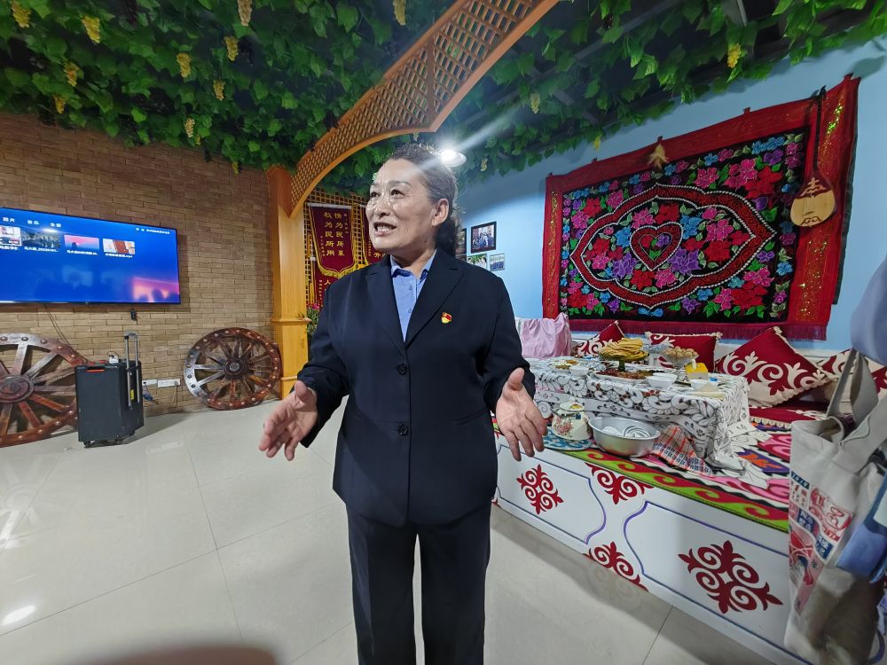 当前位置>新闻>新疆新闻>作为土生土长的新疆塔城人,马新华从小就生活