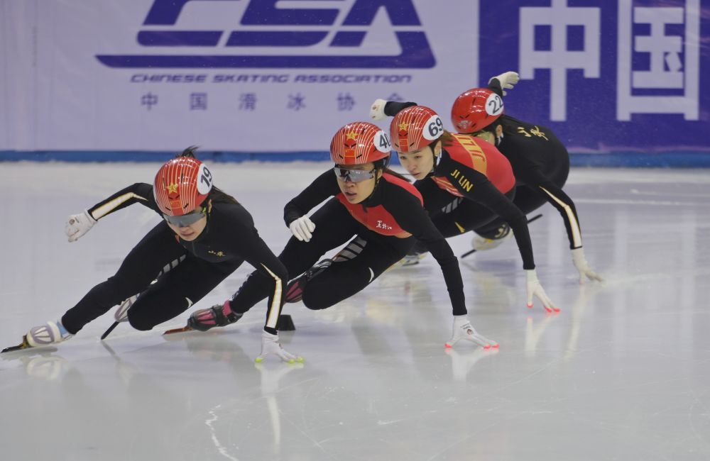 全国短道速滑锦标赛收官 安凯、贾惠凌分获男、女1000米冠军