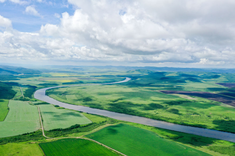 内蒙古呼伦贝尔:冰雪文旅创佳绩,绿色发展谱新篇