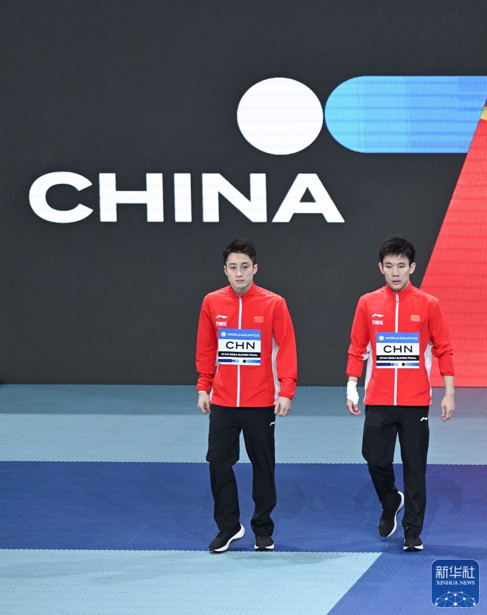 跳水世界杯总决赛|练俊杰/杨昊男子双人10米台夺冠