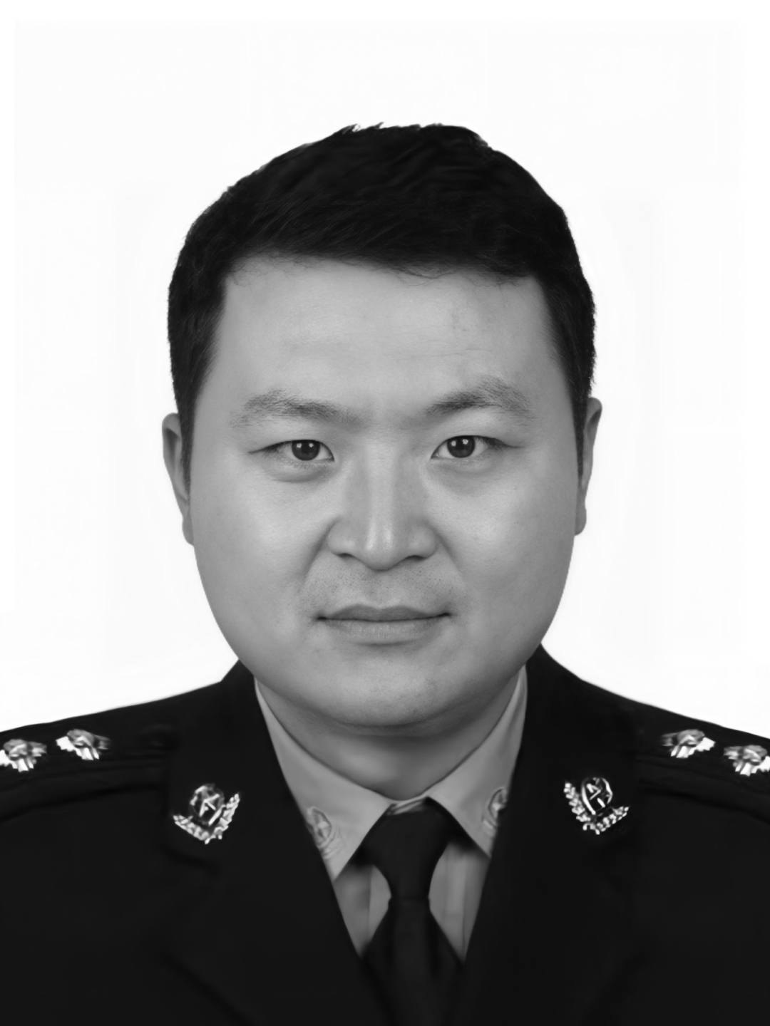 终究是畅通的终究是充满温情的如果要缅怀我想缅怀李兵,何明树,李荣强