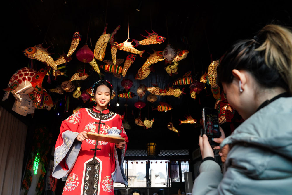 文化消费新偏好折射青年一代文化自信