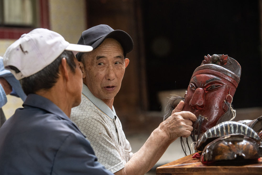 镜观·非遗丨酉阳阳戏艺人：一手耕田一手戏