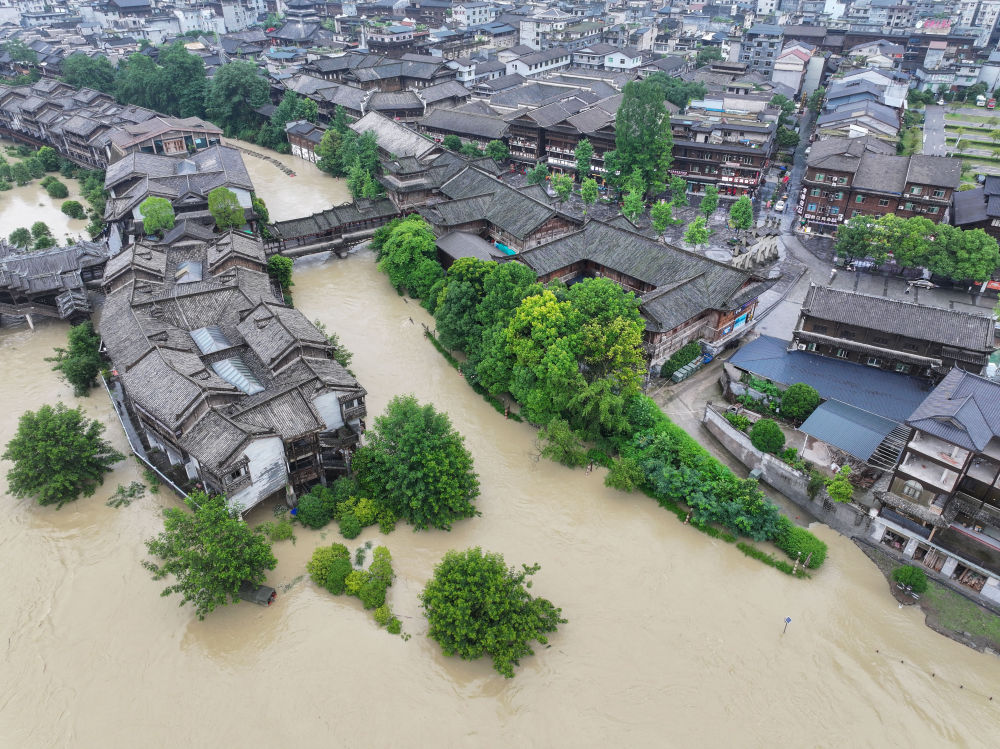 紧盯关键,落细举措——重庆防汛救灾一线见闻
