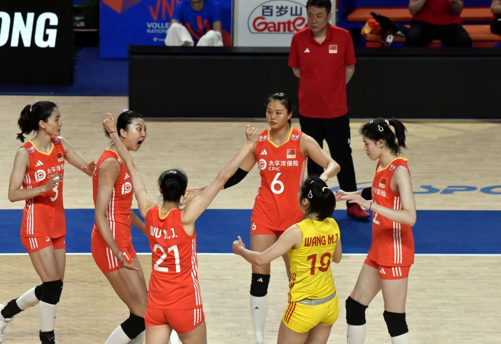 中国女排世联赛击败波兰队获四连胜图1
