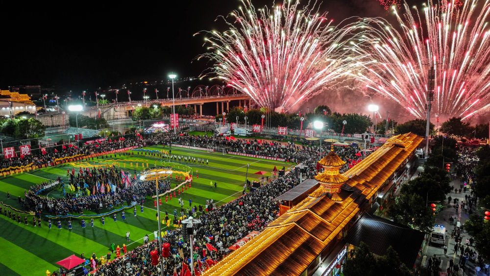 "朋友圈"不断扩大 "村超"做对了什么?