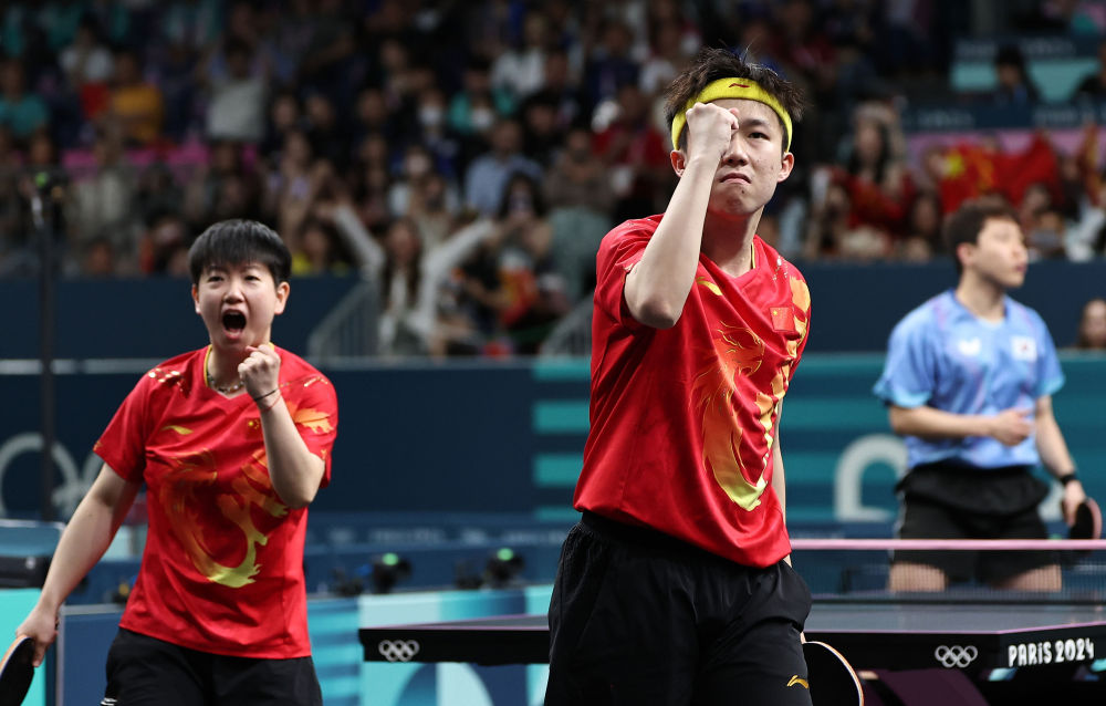 中国队王楚钦/孙颖莎夺得巴黎奥运会乒乓球混双项目金牌