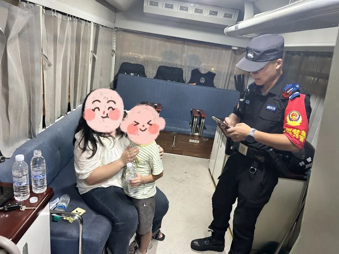 中国警车内部图片图片