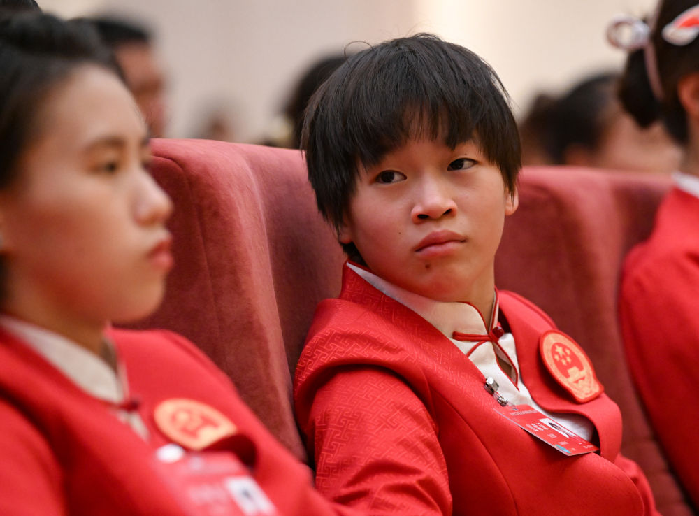 中国体育代表团总结大会现场图,你认出哪些熟悉面孔