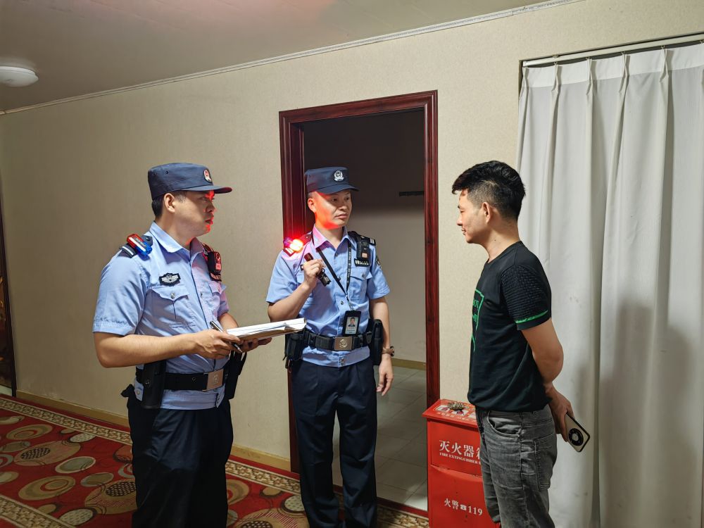 咸丰:用心办"小案" 铸造高标准平安