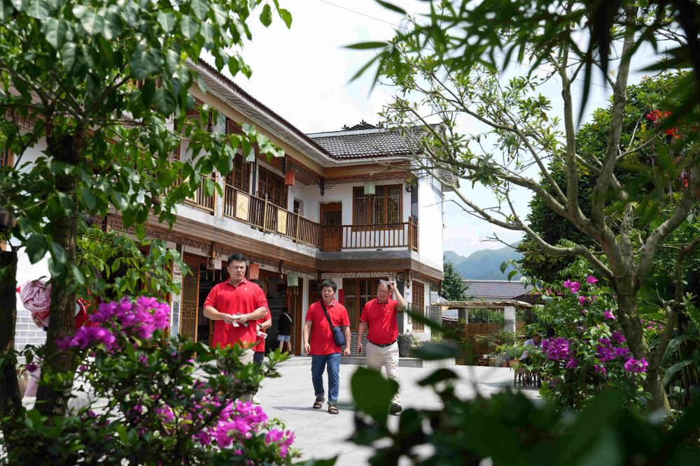 奋进强国路 阔步新征程·老区行|从贫困闭塞之地到对外开放前沿 老区向“兴”而行