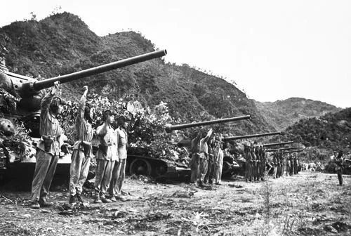 74年了,我们永远不会忘记!