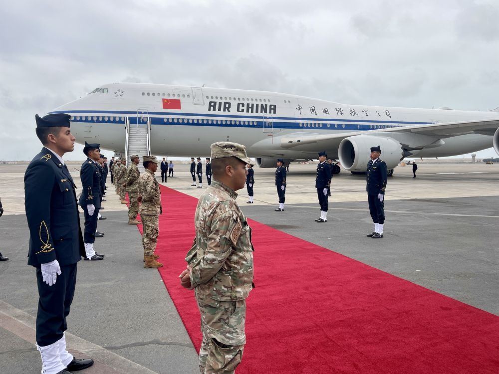  高清大圖｜習近平主席乘專機離開利馬