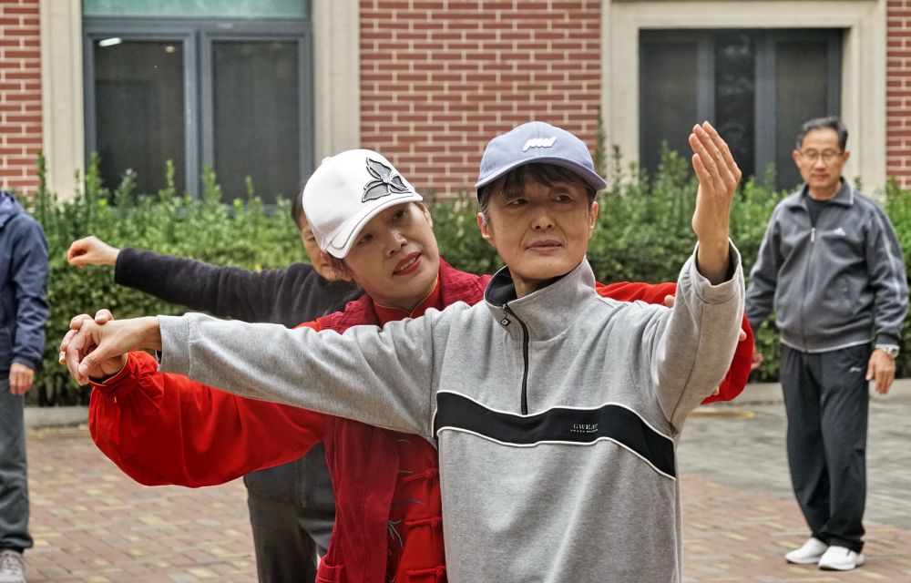 设施近民 老幼同惠 科技赋能——代表委员话“十四五”全民健身计划实施成效