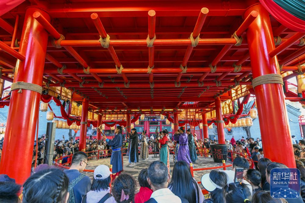 五一假期旅游消费市场活力十足