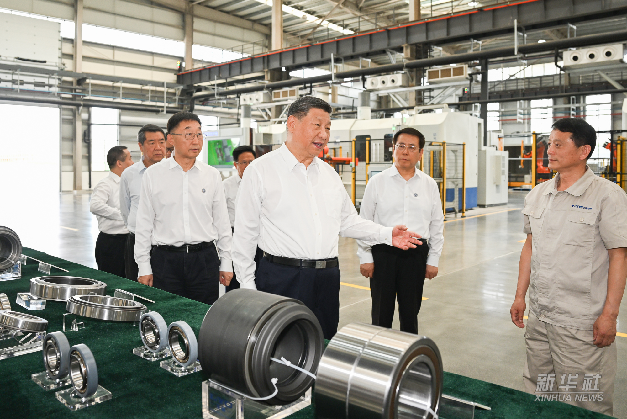 XI Jinping：我们必须继续在促进中国的现代化风格