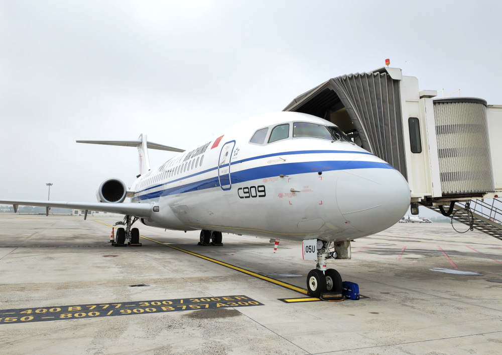 国航C909开通首条国际航线