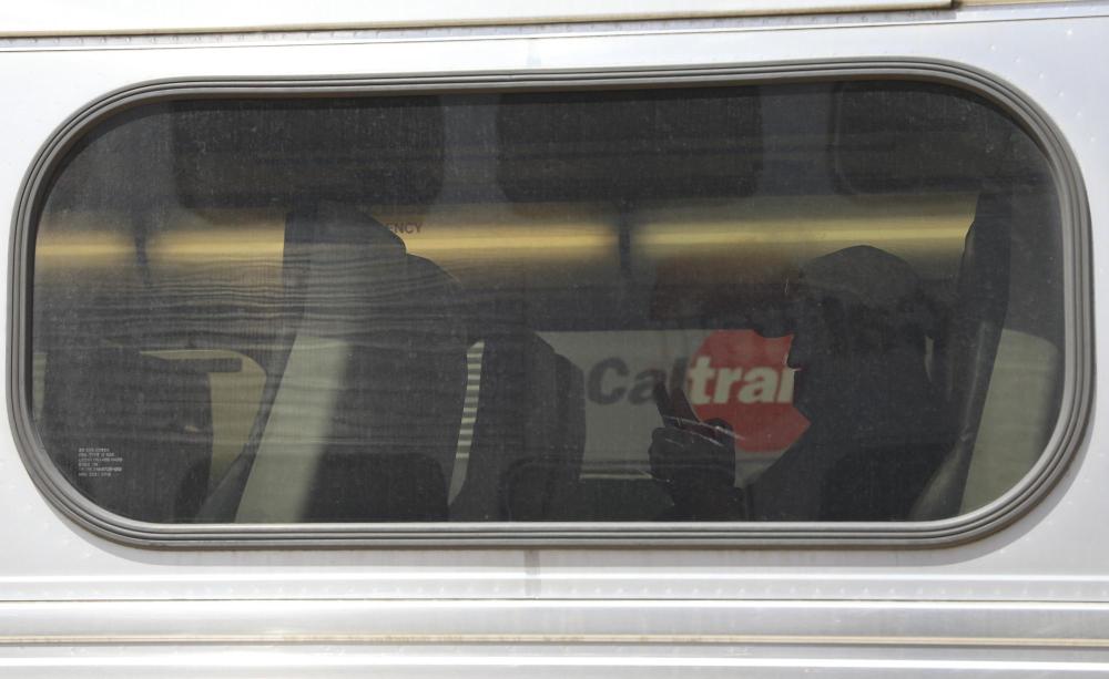 美国联邦政府再“砍”加州高铁建设拨款