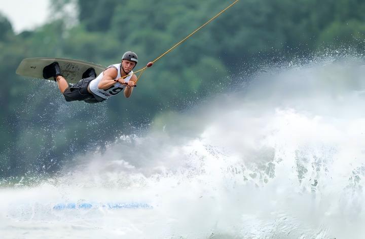 8月9日，日本選手香川由佳在比賽中。劃水秦皇島</p><p style=