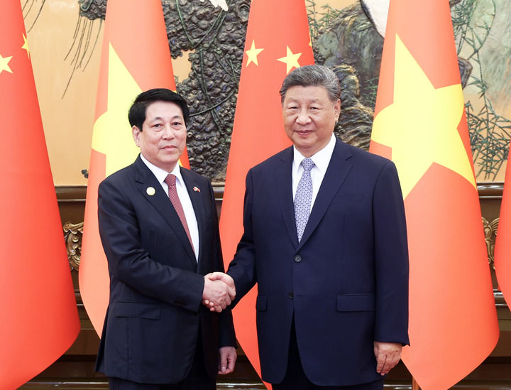 習(xí)近平會見越南國家主席梁強