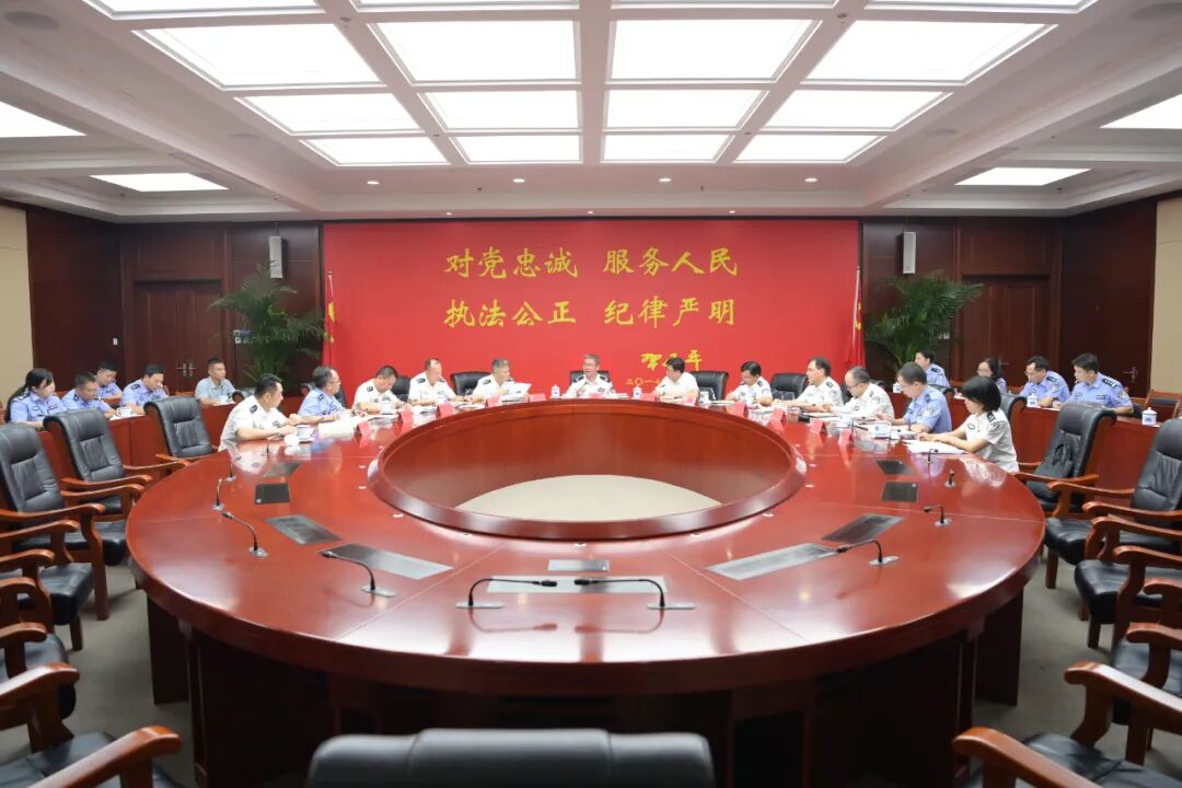 省公安厅召开专题会议调度推进“高效办成一件事”工作