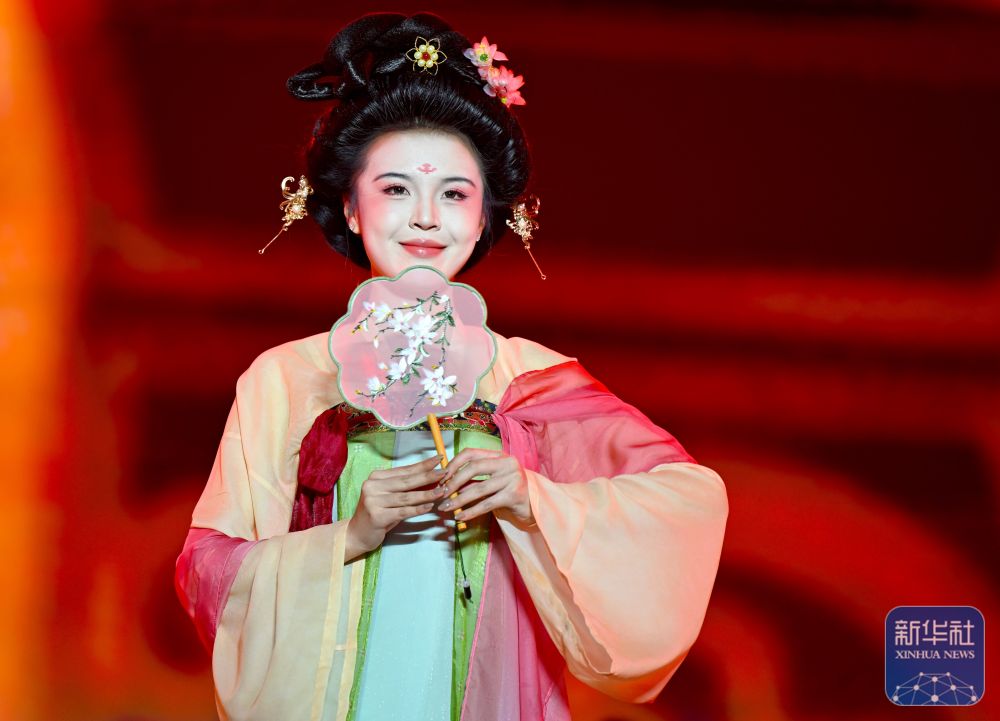 古都华服秀