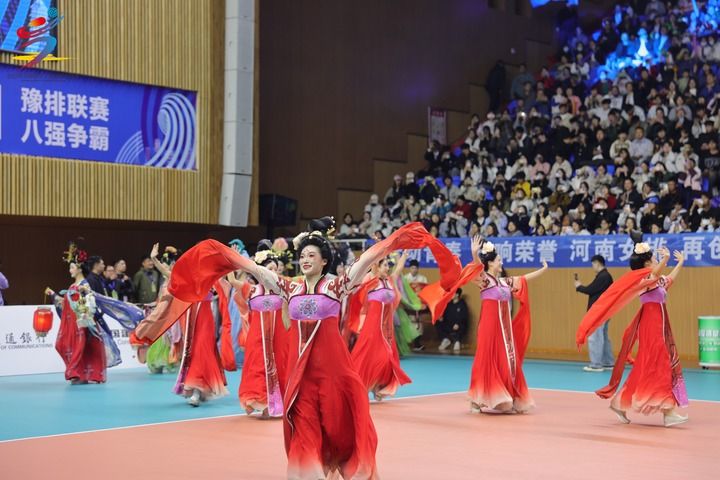 吃著桶子雞看比賽 穿著漢服喊加油——河南女排城市聯(lián)賽燃動民間煙火氣