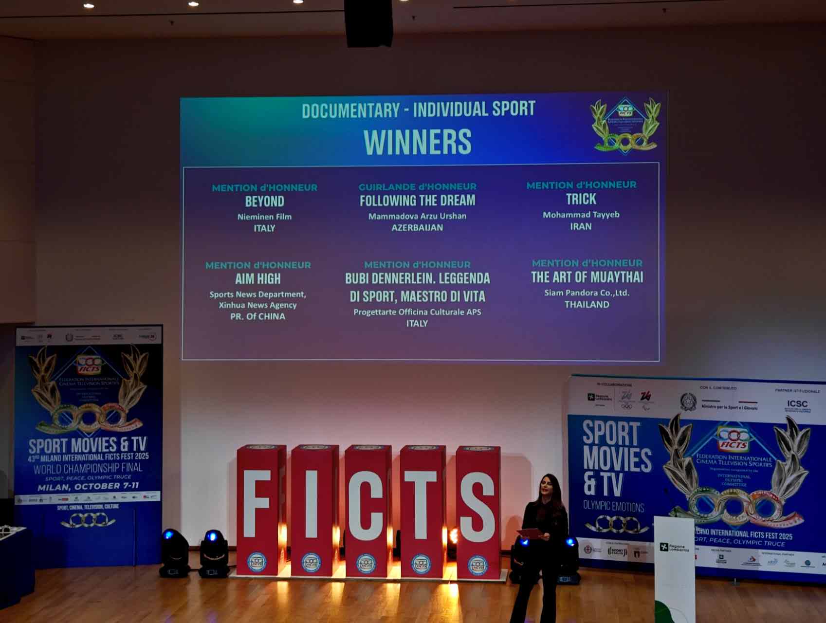 中国花样滑冰队迈向米兰冬奥会：四米兰体育- 体育官方网站 世界杯官方指定投注平台个单项齐获资格年轻选手承载希望！