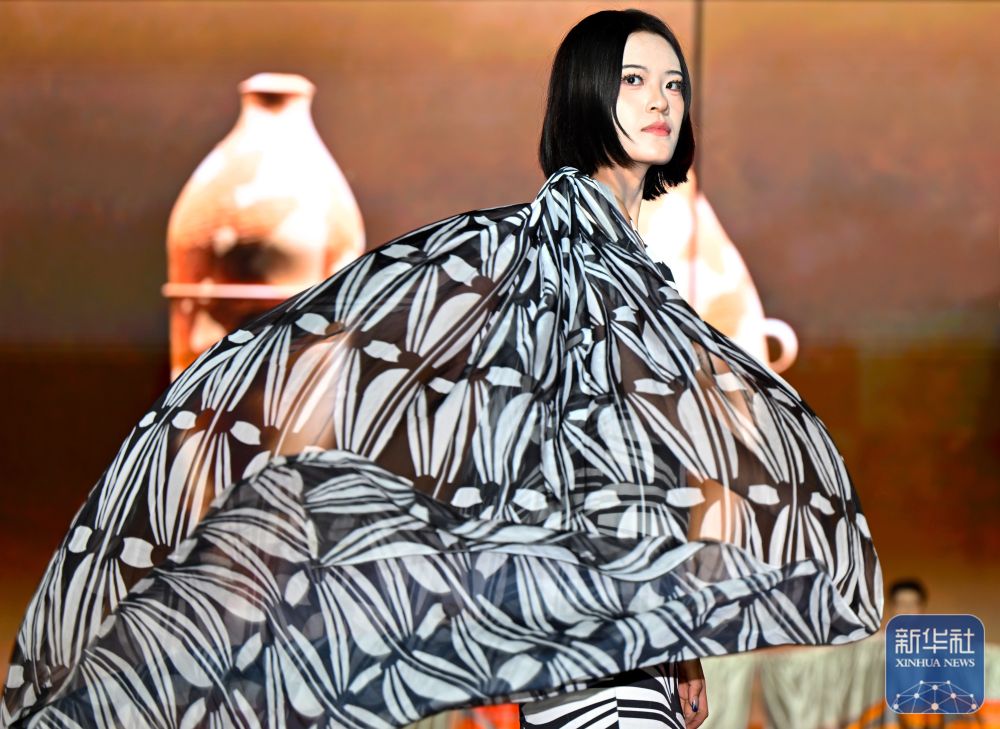 古都华服秀