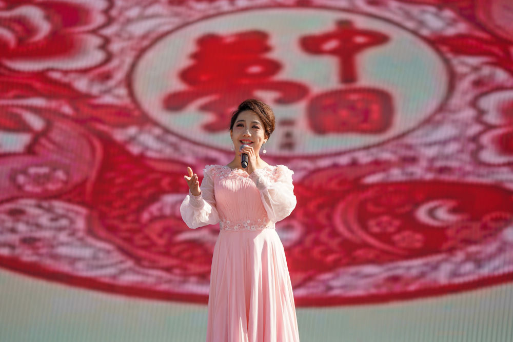 云南禄劝彝族苗族自治县庆祝成立40周年